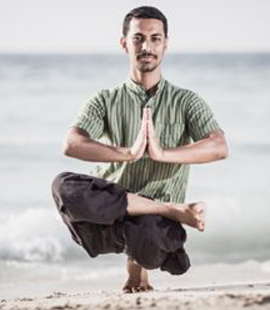 ronak-gajjar-asanas-meditation-teacher